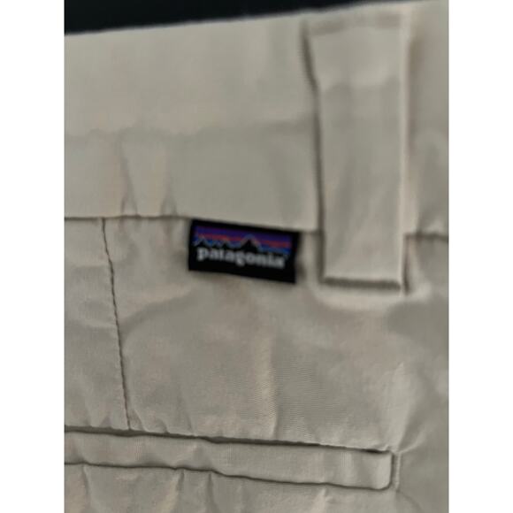 PATAGONIA W’s STRETCH ALL OVER WOMENS KHAKI HIKING WALKING SHORTS SIZE 2 - Picture 7 of 11